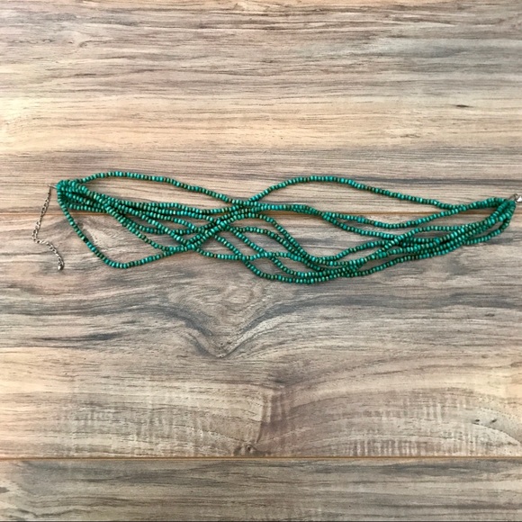 Green beaded multi strand necklace - Picture 7 of 8